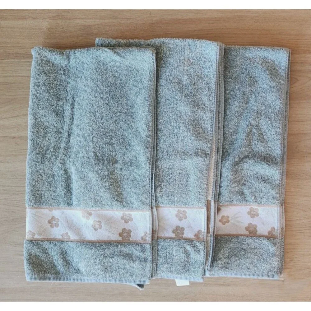 VTG Springmaid Bath Towels Set of 3 Sage Light Green Floral Border 100% Cotton